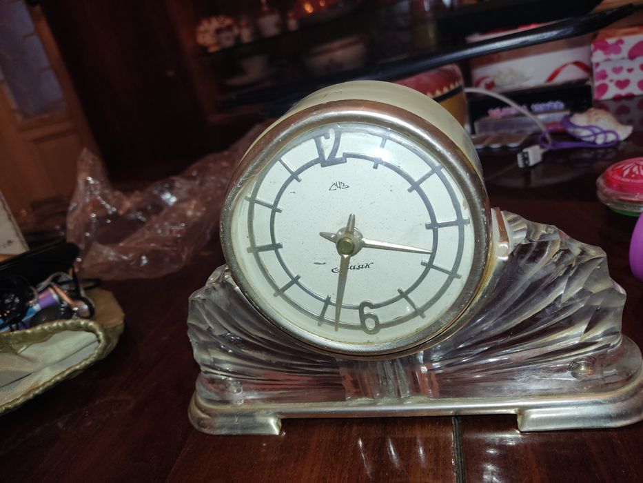 Часы Маяк, антиквариат на заводе