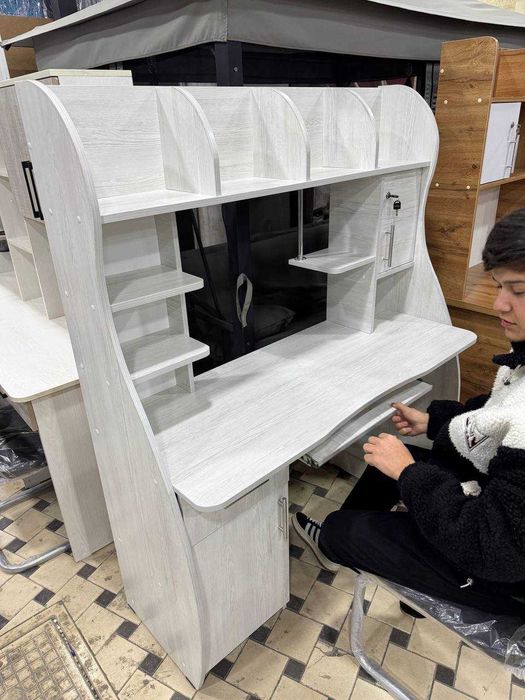 Kompyuter stoli sotiladi 200 $