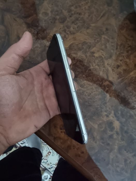 iPhone X 64/100 сроноо