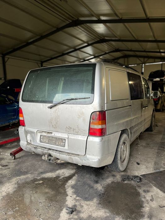 Dezmembrez Mercedes Vito 2.2 Diesel