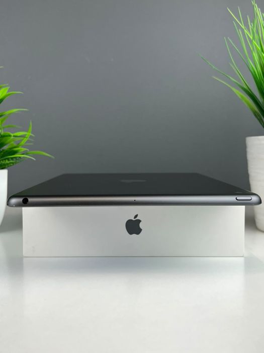 Планшет Apple iPad 10.2 64GB 2021
