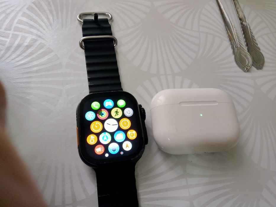 Часы смарт и наушники