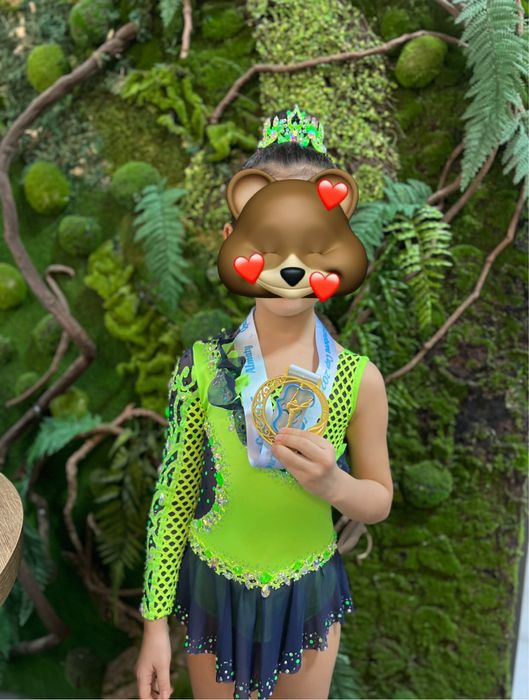 Купальник для гимнастики и фигурного катания