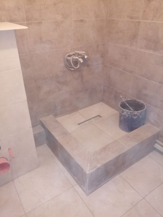 Кафельщик с большим стажем