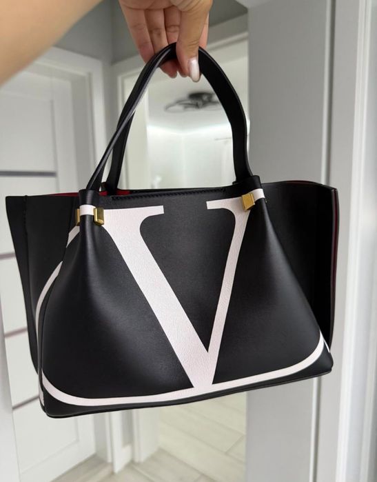 Geanta Valentino