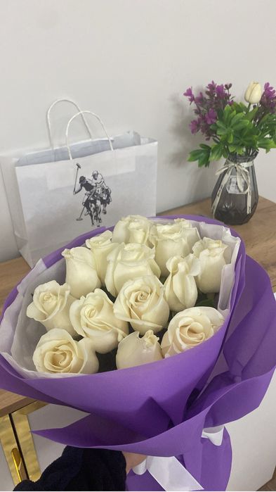 Цветы белый и красный звоните 24/7