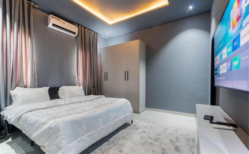 Сдаётся новая 4-комнатная квартира на ЖК Новомосковская