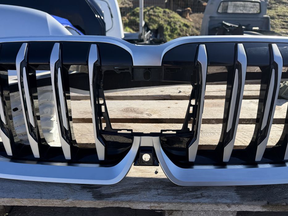 Решетка BMW X1 U11 U12