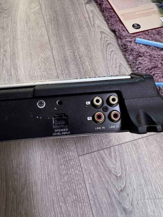 Vând tub de bass Emphaser și stație Kenwood