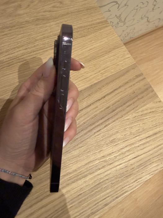 Iphone 14 pro deep purple