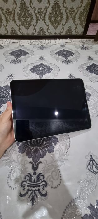 Ipad 11th generation/White