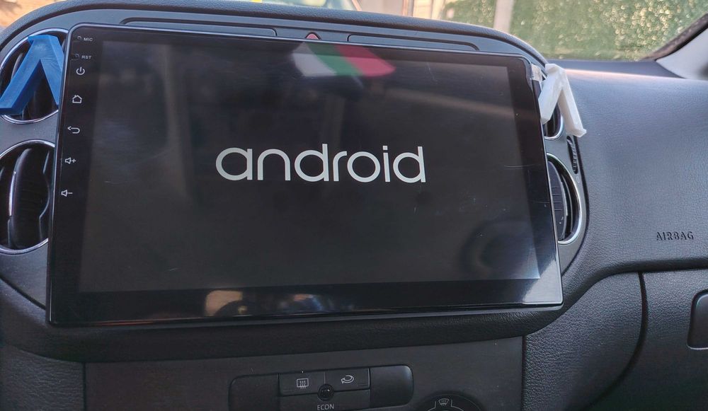 Мултимедия 10 инча android  GPS, FM радио, Bluetooth, WI-Fi, VW Golf 5