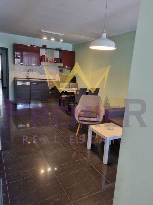 Тристаен апартамент, Евксиноград