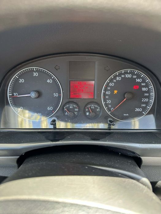 VW Touran 1.9 TDI 2003 | Întreținut | Distributie + Service | Clima