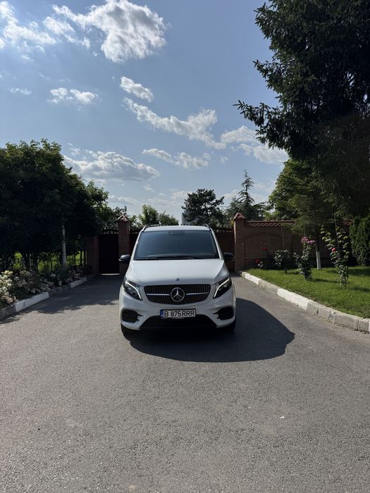 Mercedes Benz V300 ( V class )