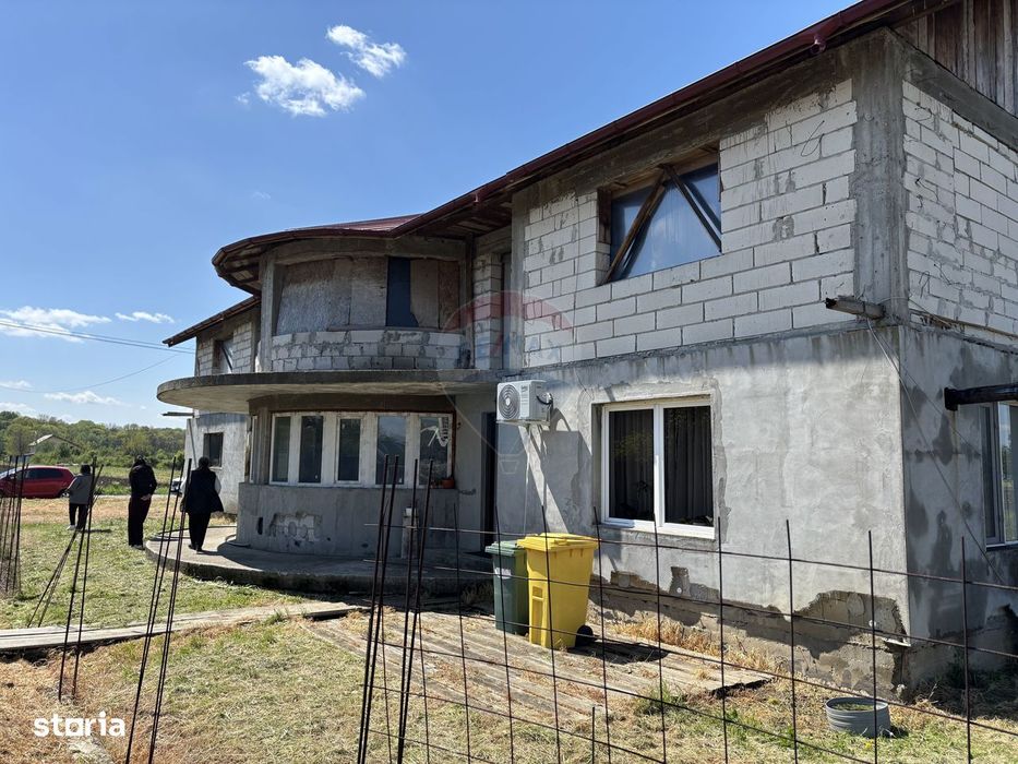 Vilă în Țegheș, comuna Domnești, P+1, aproape de pădure, acces rapid