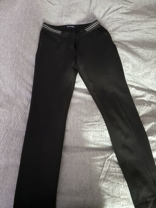 pantaloni marime s