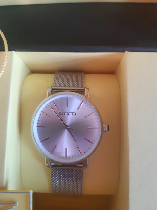 Часовник INVICTA Invincible in detail, дамски