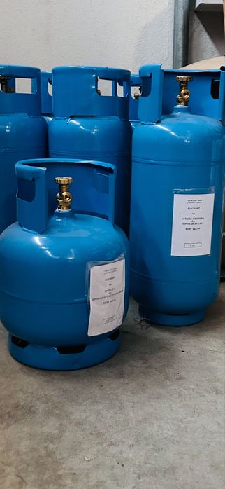 Продавам газови бутилки
