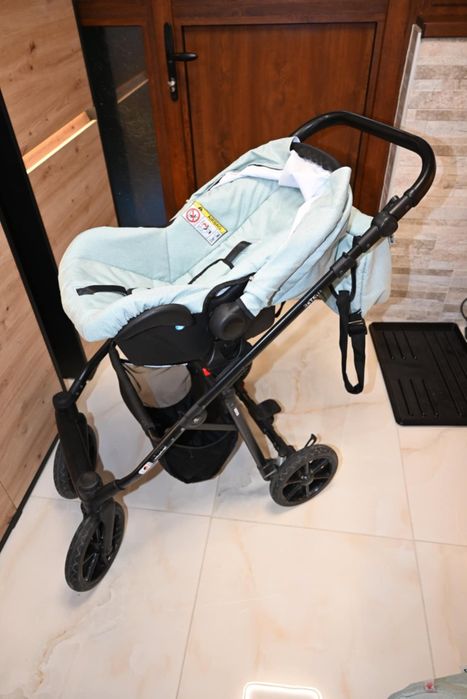 Бебешка количка RETRUS VAYA 3 В 1 MINT LEN