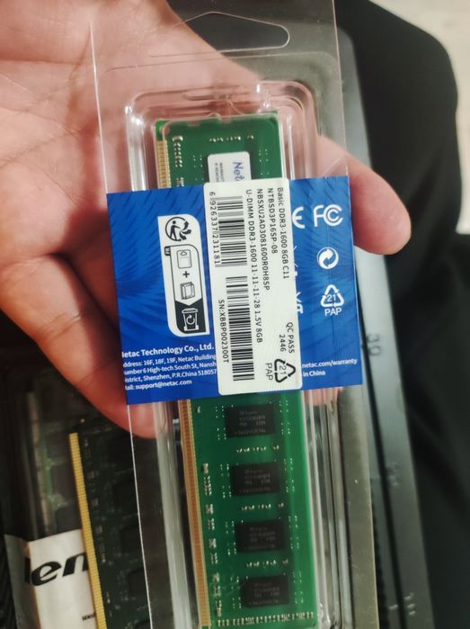 Оперативная память DDR3 DDR4 4GB 8 GB разных моделей компьютер ноутбу