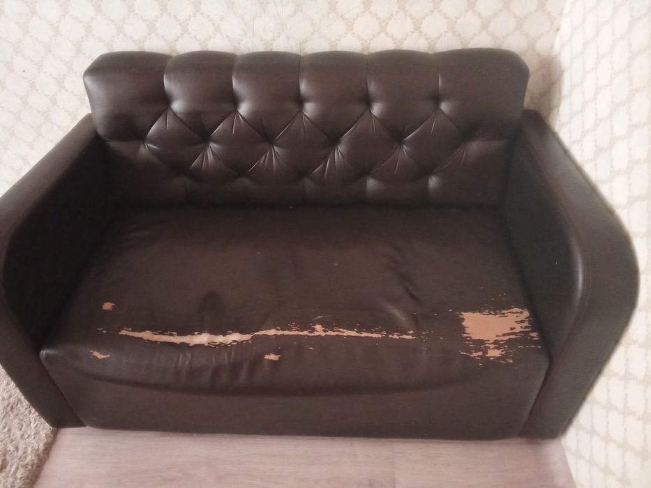 Продам стол в хорошем состоянии