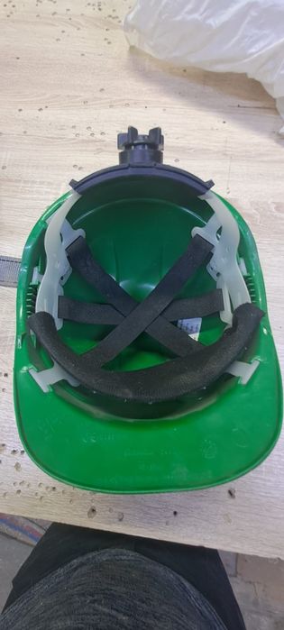 Каски  заводские