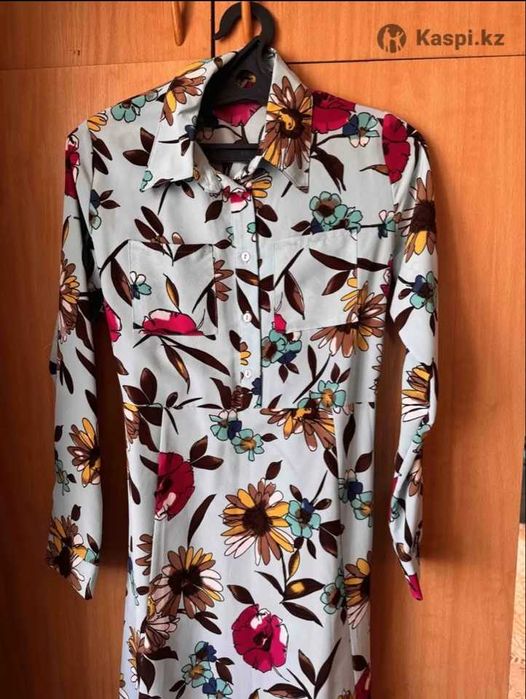 Продам платье женское