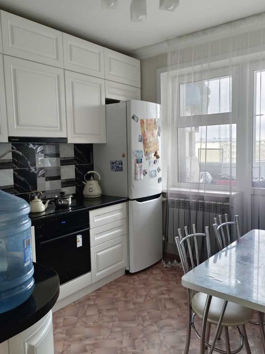 V Срочно продам 3 комнатную  У/П квартиру