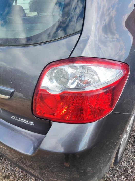 Задни стопове за  Toyota Auris 1.6 Valvematic  (2009-2012 г.)