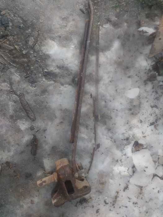 Запчасти на плуг.    .    .