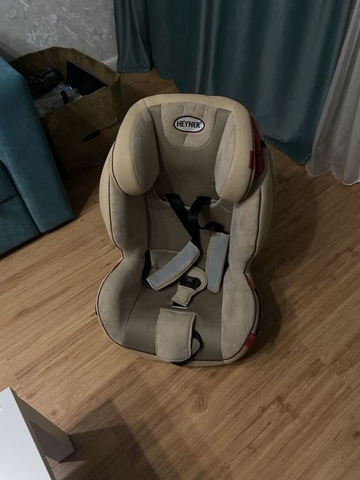 Детское автокресло