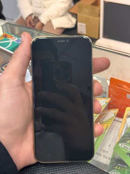 iphone 12 pro 256/100