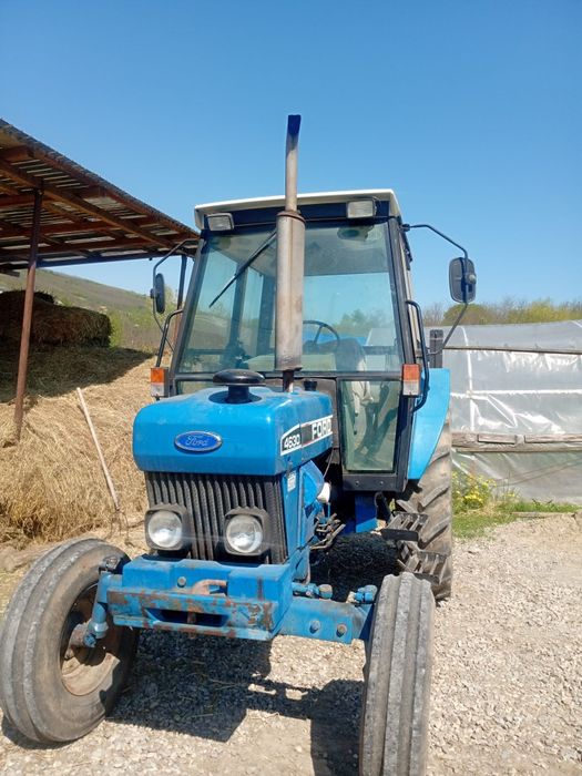 Ford 4630 în 3 pistoane