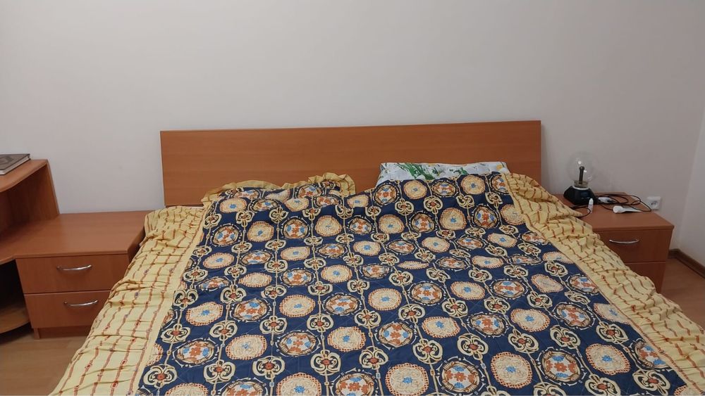 Продам Спальный Гарнитур