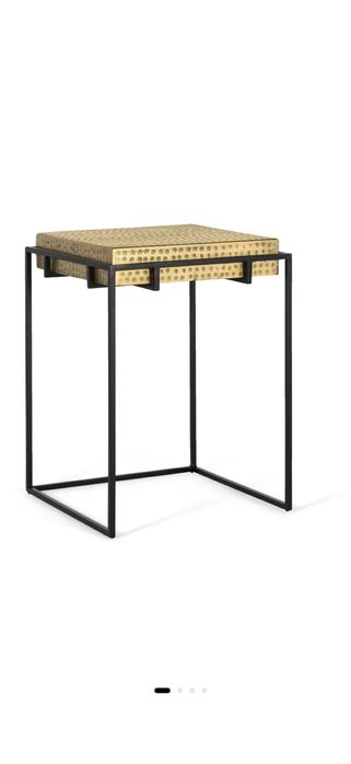 Masă mică de colț pentru sufragerie