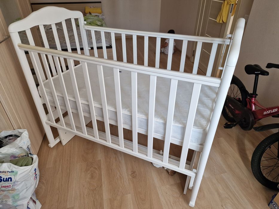 Кроватка детская