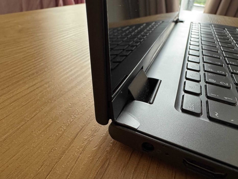 Лаптоп Lenovo IdeaPad C340-14API, 14.0" 500GB SSD, 8GB RAM Touch screen