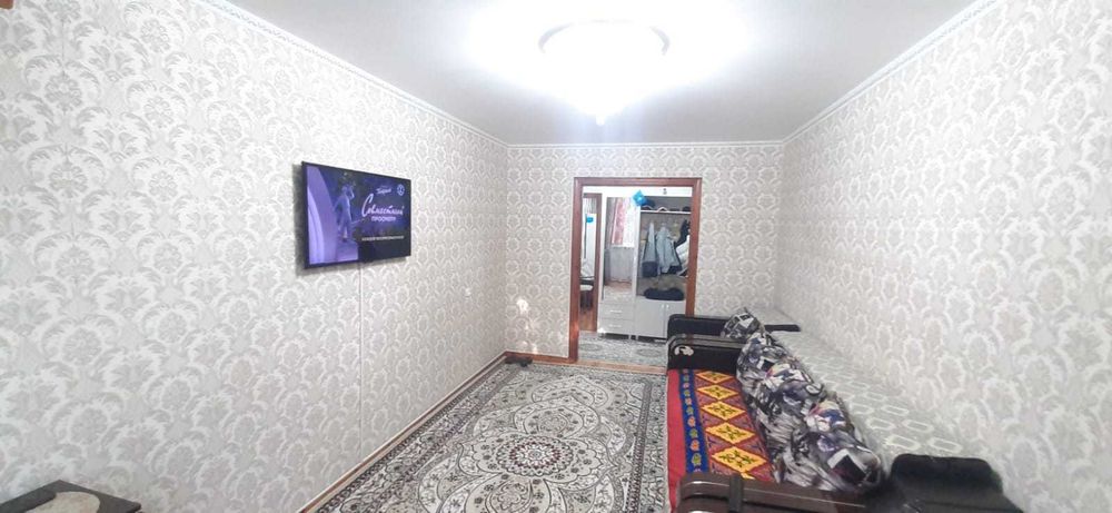 Продаю 4 комнатную квартиру