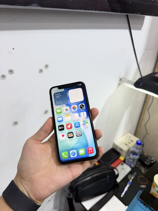 iPhone 11 pro 64gb срочни сотилади