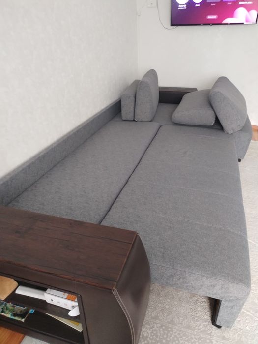 Угловой диван в гостинную