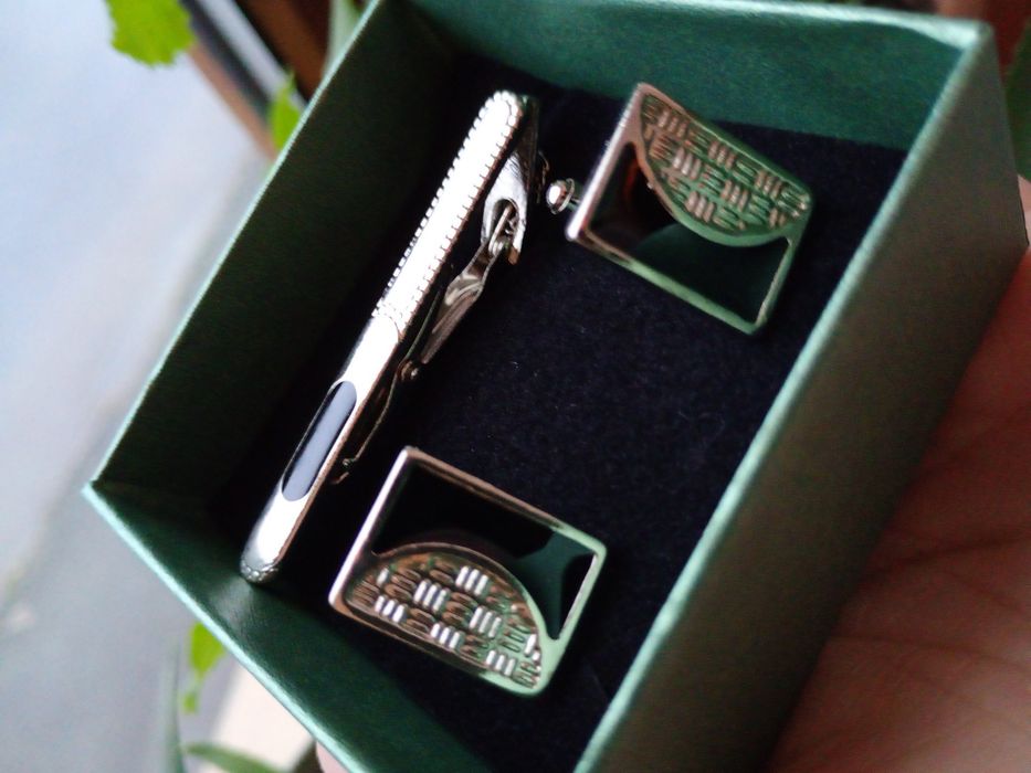 Set cadou, ac cravata, butoni, NOU