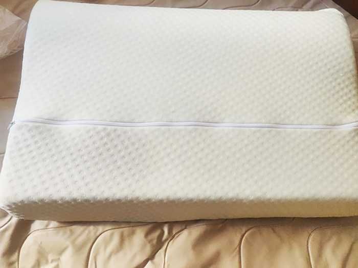 Антидекубитален дюшек с компресор и ортопедична възглавница