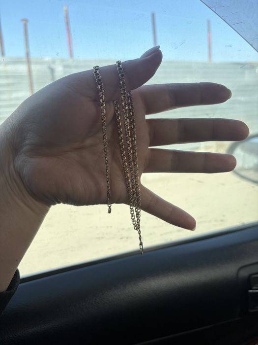 Продам золотую цепочку