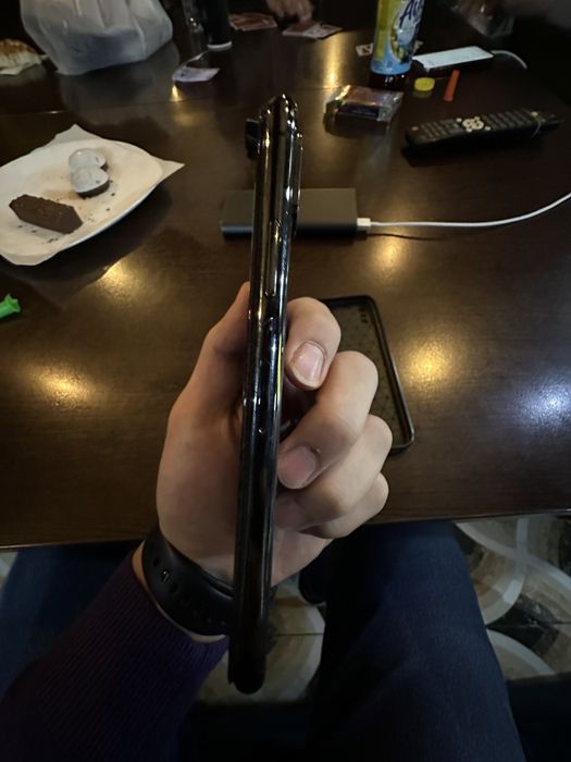 iPhone XS KH/A 64gb holati zor 79% ёмкост