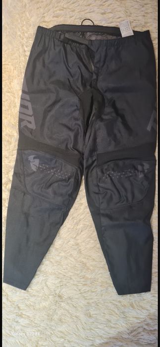 Два Мотокрос екипа