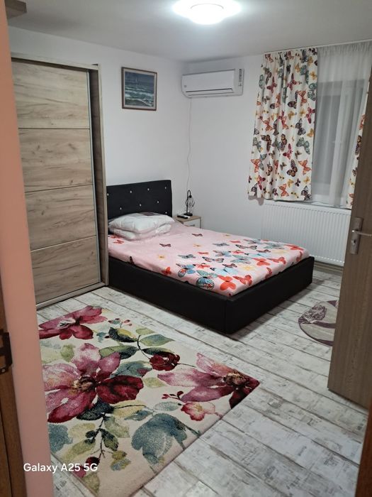 Inchiriez Garsoniera