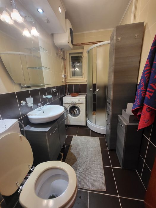 Inchiriez apartament 2 camere