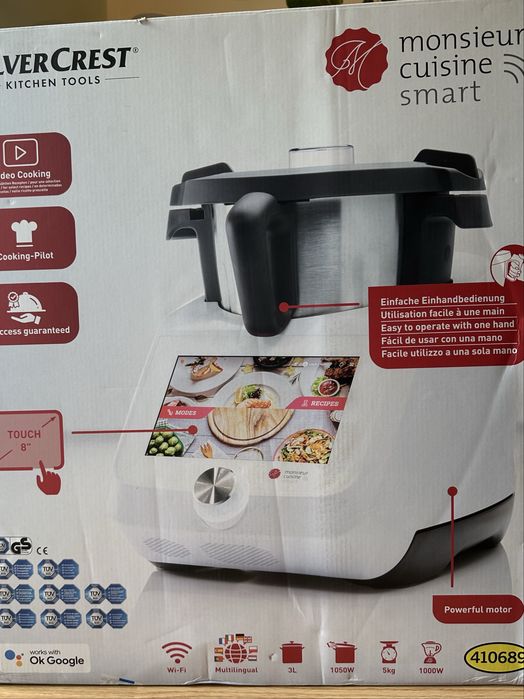 Robot de bucatarie cu functie de gatit