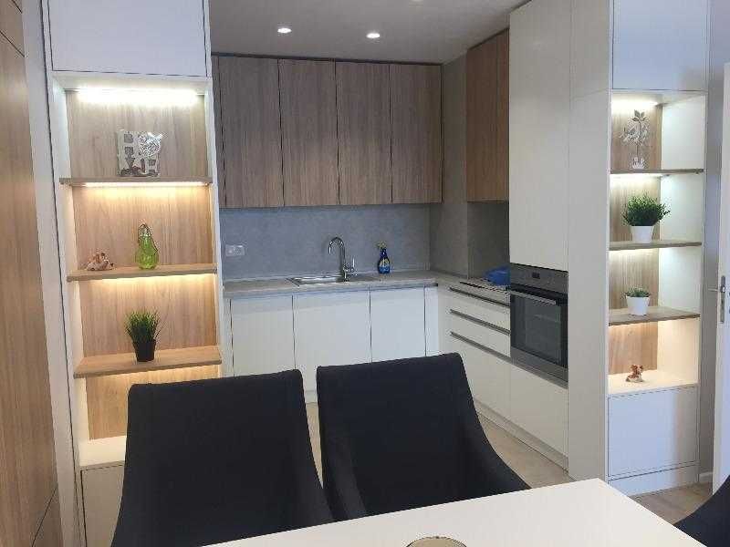 Дава се под наем Тристаен апартамент в София, Люлин 1 - 110 кв.м за 400 € - Снимка #1